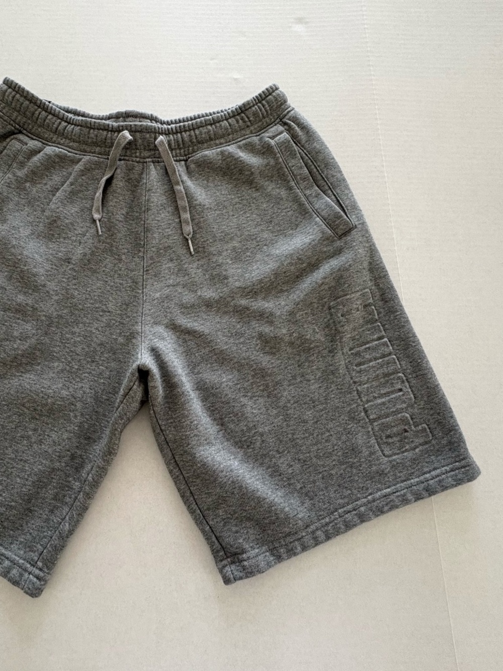 PUMA Men's Heather Athletic Fleece Short - Size M.